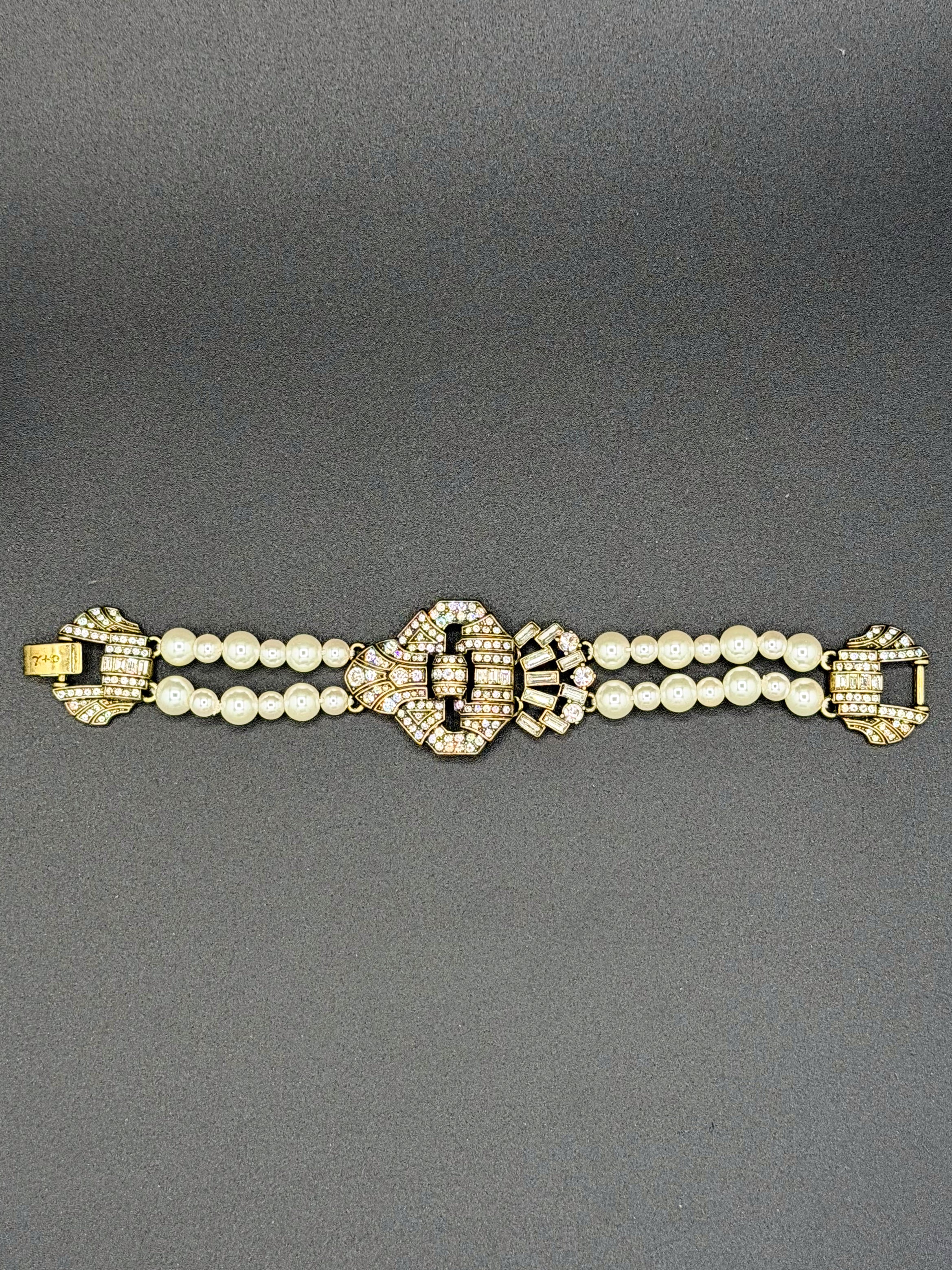 Purty Pearly Bracelet