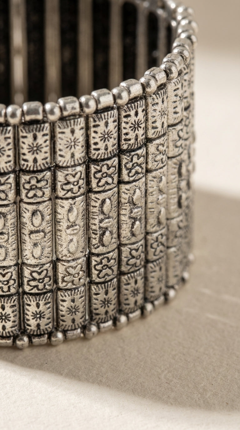 Daisy Doodle Cuff - micro shot